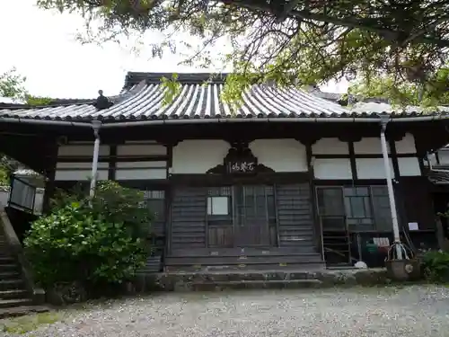 光岳寺の本殿・本堂