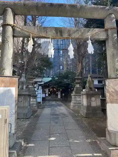 稲荷鬼王神社の{uncategorized: "未分類", other: "その他", undefined: "問題あり", building: "その他建物", grave: "お墓", sacred_gate: "鳥居", guardian: "狛犬", statue: "像", buddha: "仏像", history: "歴史", nature: "自然", garden: "庭園", animal: "動物", pagoda: "塔", temizu: "手水舎", mountain_gate: "山門・神門", sanctuary: "本殿・本堂", subordinate: "末社・摂社", art: "芸術", scenery: "景色", jizo: "地蔵", ema: "絵馬", goshuin: "御朱印", omikuji: "おみくじ", items: "授与品その他", amulet: "お守り", goshuincho: "御朱印帳", eats: "食事", festival: "お祭り", votive_dance: "神楽", shichigosan: "七五三参", wedding: "結婚式", experience: "体験その他", initially: "初詣", around: "周辺", anti_infection: "感染症対策"}