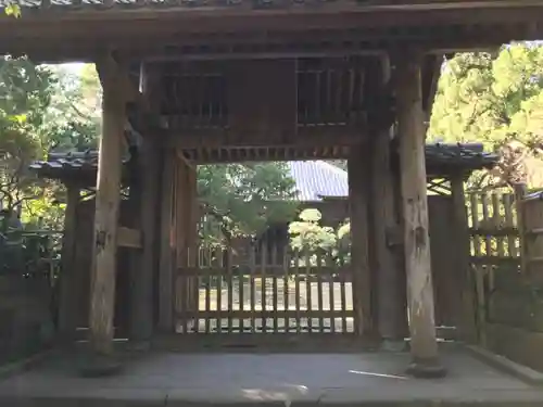 寿福寺の山門・神門