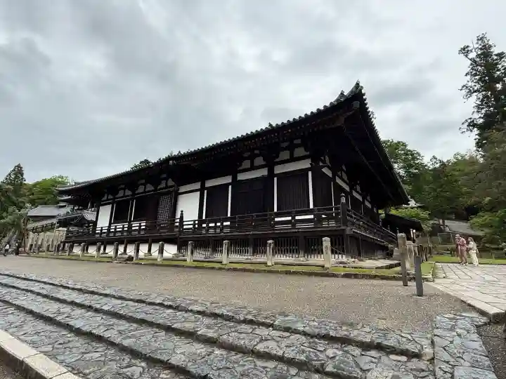 東大寺 法華堂(三月堂)の{uncategorized: "未分類", other: "その他", undefined: "問題あり", building: "その他建物", grave: "お墓", sacred_gate: "鳥居", guardian: "狛犬", statue: "像", buddha: "仏像", history: "歴史", nature: "自然", garden: "庭園", animal: "動物", pagoda: "塔", temizu: "手水舎", mountain_gate: "山門・神門", sanctuary: "本殿・本堂", subordinate: "末社・摂社", art: "芸術", scenery: "景色", jizo: "地蔵", ema: "絵馬", goshuin: "御朱印", omikuji: "おみくじ", items: "授与品その他", amulet: "お守り", goshuincho: "御朱印帳", eats: "食事", festival: "お祭り", votive_dance: "神楽", shichigosan: "七五三参", wedding: "結婚式", experience: "体験その他", initially: "初詣", around: "周辺", anti_infection: "感染症対策"}