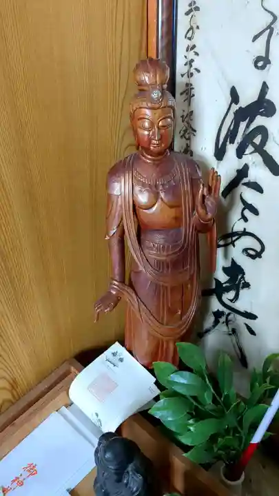 留寿都神社の仏像