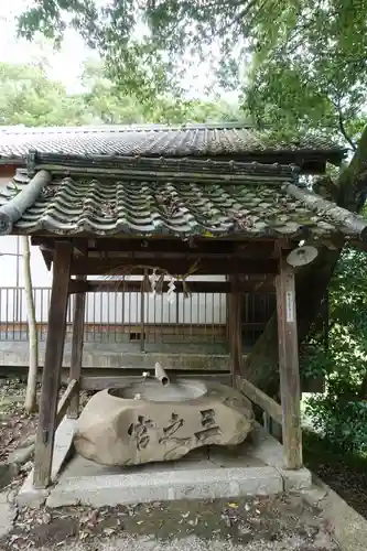 波多岐神社の手水舎