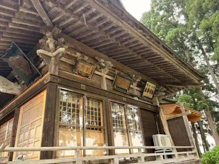 元稲田神社の{uncategorized: "未分類", other: "その他", undefined: "問題あり", building: "その他建物", grave: "お墓", sacred_gate: "鳥居", guardian: "狛犬", statue: "像", buddha: "仏像", history: "歴史", nature: "自然", garden: "庭園", animal: "動物", pagoda: "塔", temizu: "手水舎", mountain_gate: "山門・神門", sanctuary: "本殿・本堂", subordinate: "末社・摂社", art: "芸術", scenery: "景色", jizo: "地蔵", ema: "絵馬", goshuin: "御朱印", omikuji: "おみくじ", items: "授与品その他", amulet: "お守り", goshuincho: "御朱印帳", eats: "食事", festival: "お祭り", votive_dance: "神楽", shichigosan: "七五三参", wedding: "結婚式", experience: "体験その他", initially: "初詣", around: "周辺", anti_infection: "感染症対策"}
