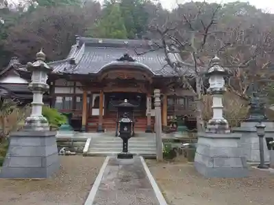 鏡徳寺の本殿・本堂