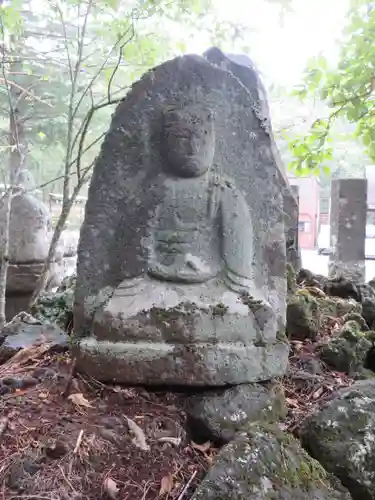 無戸室浅間神社(船津胎内神社)の仏像