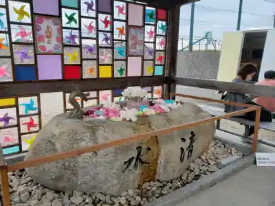 金井神社の手水舎