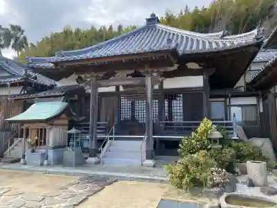 潮音寺の{uncategorized: "未分類", other: "その他", undefined: "問題あり", building: "その他建物", grave: "お墓", sacred_gate: "鳥居", guardian: "狛犬", statue: "像", buddha: "仏像", history: "歴史", nature: "自然", garden: "庭園", animal: "動物", pagoda: "塔", temizu: "手水舎", mountain_gate: "山門・神門", sanctuary: "本殿・本堂", subordinate: "末社・摂社", art: "芸術", scenery: "景色", jizo: "地蔵", ema: "絵馬", goshuin: "御朱印", omikuji: "おみくじ", items: "授与品その他", amulet: "お守り", goshuincho: "御朱印帳", eats: "食事", festival: "お祭り", votive_dance: "神楽", shichigosan: "七五三参", wedding: "結婚式", experience: "体験その他", initially: "初詣", around: "周辺", anti_infection: "感染症対策"}