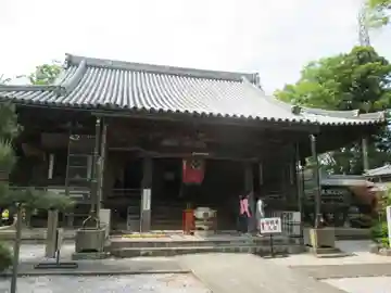 向源寺の本殿・本堂