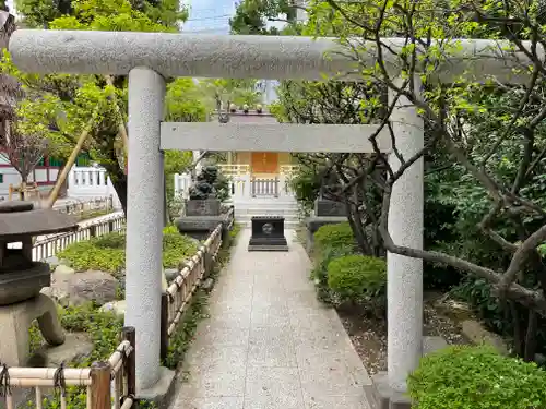 蒲田八幡神社の鳥居