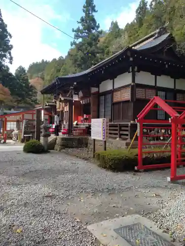 山寺日枝神社の本殿