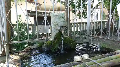 冨士淺間神社（富士吉田市向原）の手水舎