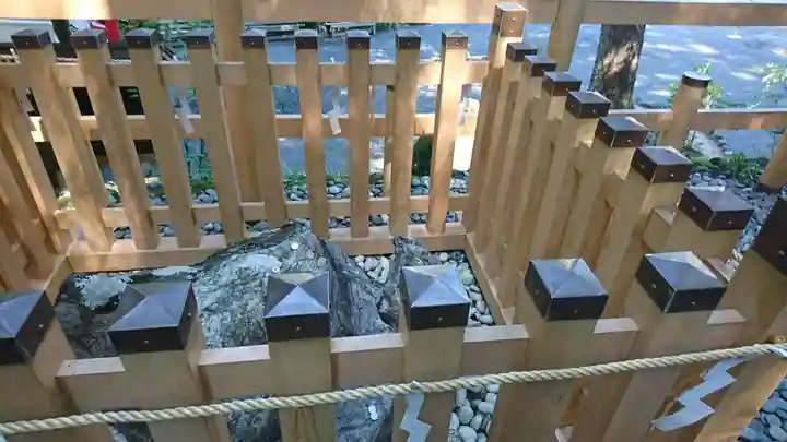 天河大辨財天社の庭園