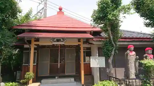 坂下地蔵堂の本殿・本堂