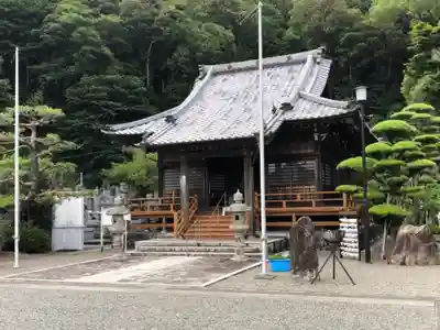鬼岩寺の本殿・本堂
