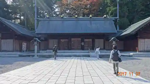 石川護國神社の本殿