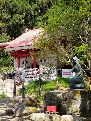 御座石神社(秋田県)