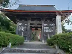 中山寺の山門