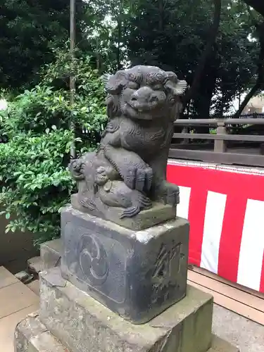 太子堂八幡神社の狛犬