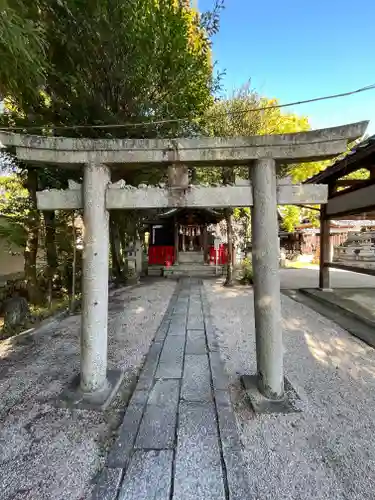 伊豆神社の鳥居