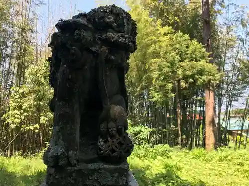 八幡神社の狛犬