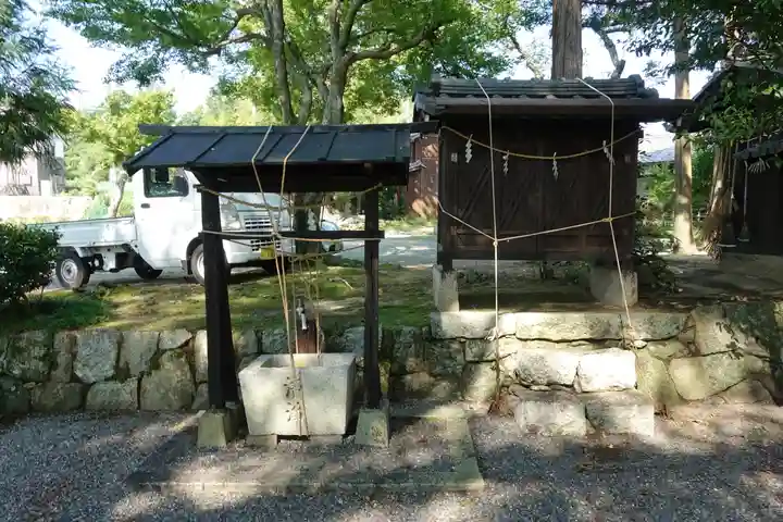 那波加神社の手水舎