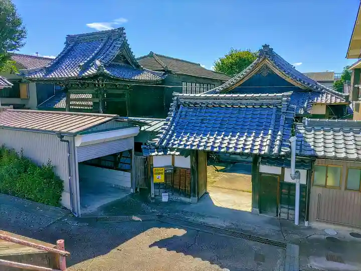 唯願寺の山門・神門