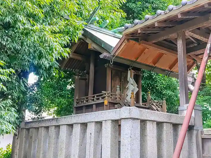 県明社の本殿・本堂