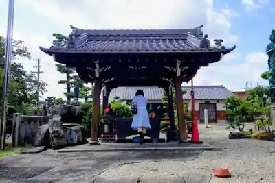 三河三弘法第二番 西福寺の手水舎