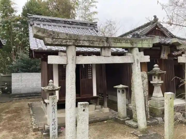 鶴岡八幡神社の末社・摂社