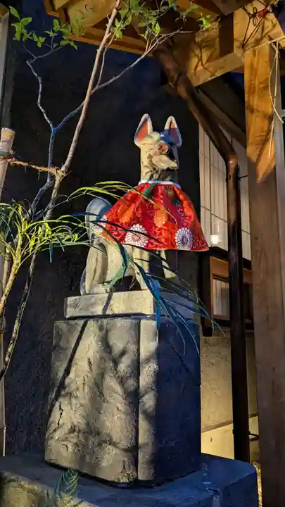 五十稲荷神社(栄寿稲荷神社)の狛犬