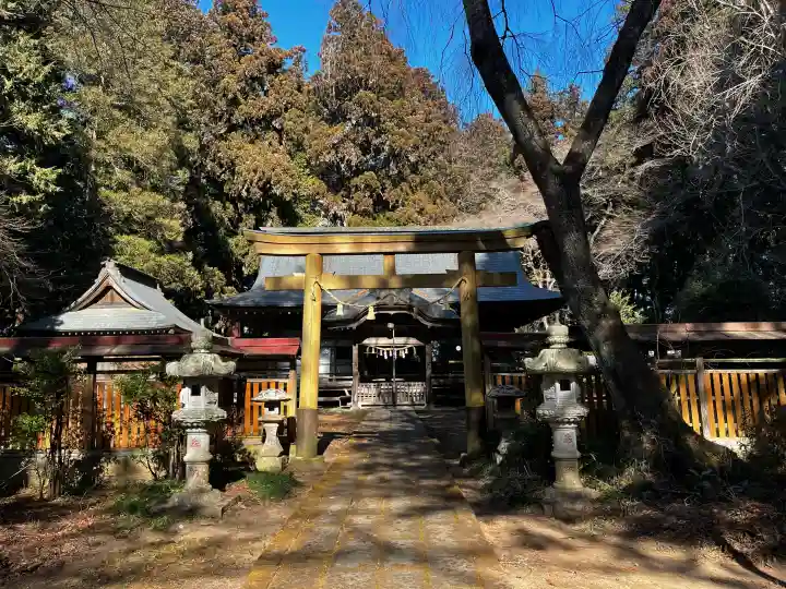都々古別神社(馬場)の{uncategorized: "未分類", other: "その他", undefined: "問題あり", building: "その他建物", grave: "お墓", sacred_gate: "鳥居", guardian: "狛犬", statue: "像", buddha: "仏像", history: "歴史", nature: "自然", garden: "庭園", animal: "動物", pagoda: "塔", temizu: "手水舎", mountain_gate: "山門・神門", sanctuary: "本殿・本堂", subordinate: "末社・摂社", art: "芸術", scenery: "景色", jizo: "地蔵", ema: "絵馬", goshuin: "御朱印", omikuji: "おみくじ", items: "授与品その他", amulet: "お守り", goshuincho: "御朱印帳", eats: "食事", festival: "お祭り", votive_dance: "神楽", shichigosan: "七五三参", wedding: "結婚式", experience: "体験その他", initially: "初詣", around: "周辺", anti_infection: "感染症対策"}