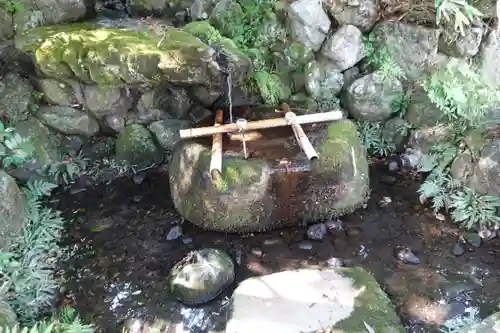 與能神社の手水舎