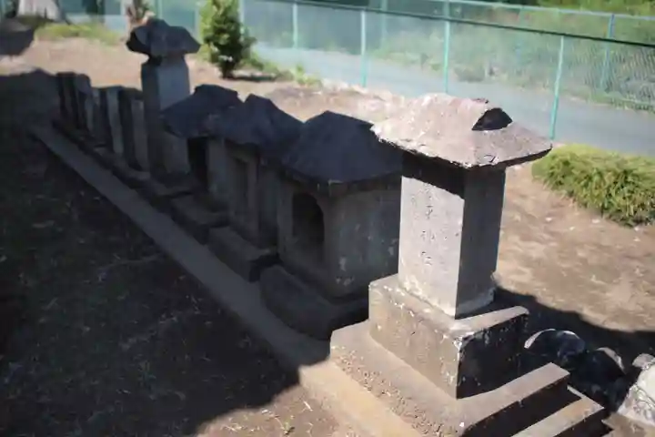 諏訪神社の末社・摂社