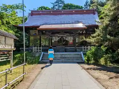 長者山新羅神社の本殿