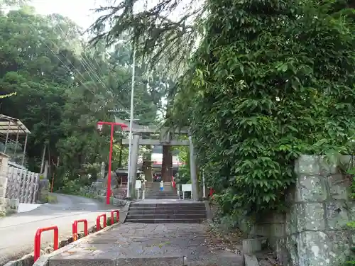 八幡朝見神社の鳥居