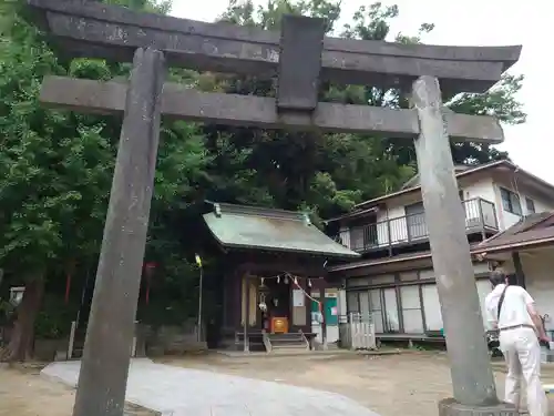 冨塚八幡宮の鳥居