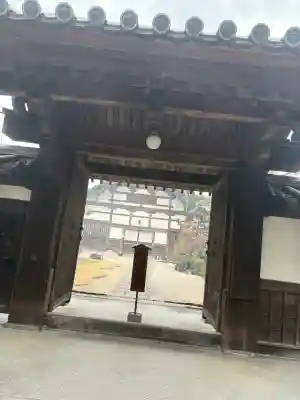 聖福寺の{uncategorized: "未分類", other: "その他", undefined: "問題あり", building: "その他建物", grave: "お墓", sacred_gate: "鳥居", guardian: "狛犬", statue: "像", buddha: "仏像", history: "歴史", nature: "自然", garden: "庭園", animal: "動物", pagoda: "塔", temizu: "手水舎", mountain_gate: "山門・神門", sanctuary: "本殿・本堂", subordinate: "末社・摂社", art: "芸術", scenery: "景色", jizo: "地蔵", ema: "絵馬", goshuin: "御朱印", omikuji: "おみくじ", items: "授与品その他", amulet: "お守り", goshuincho: "御朱印帳", eats: "食事", festival: "お祭り", votive_dance: "神楽", shichigosan: "七五三参", wedding: "結婚式", experience: "体験その他", initially: "初詣", around: "周辺", anti_infection: "感染症対策"}