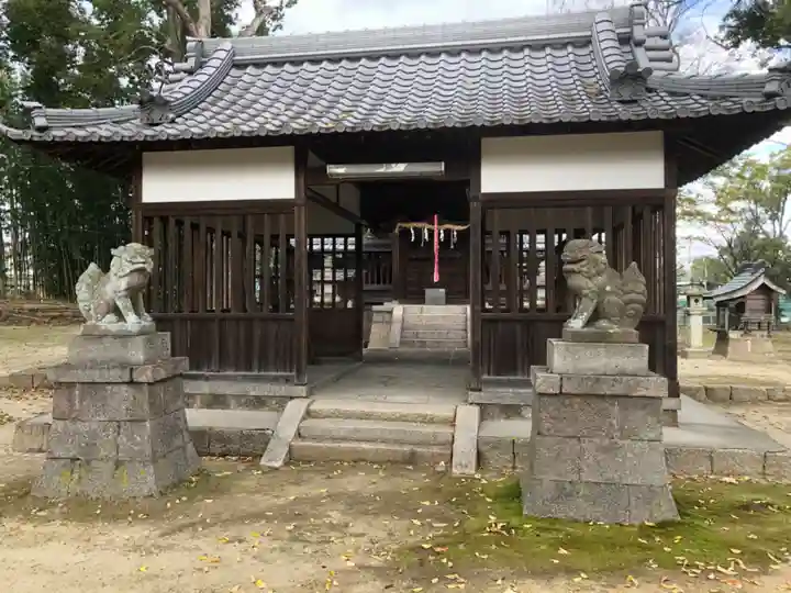 荒見神社の山門・神門