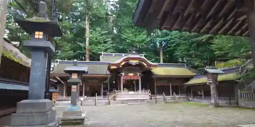 諏訪大社の本殿・本堂