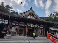 門戸厄神東光寺の本殿・本堂