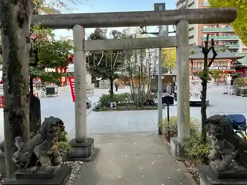 魚河岸水神社の鳥居