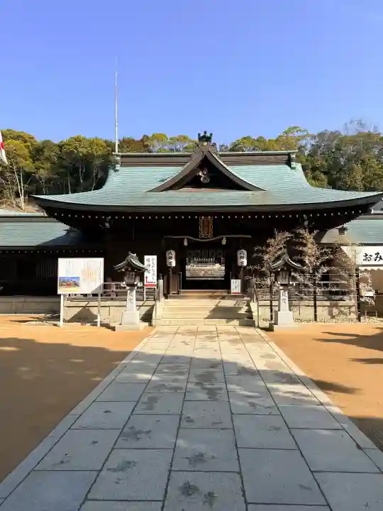 多井畑厄除八幡宮の{uncategorized: "未分類", other: "その他", undefined: "問題あり", building: "その他建物", grave: "お墓", sacred_gate: "鳥居", guardian: "狛犬", statue: "像", buddha: "仏像", history: "歴史", nature: "自然", garden: "庭園", animal: "動物", pagoda: "塔", temizu: "手水舎", mountain_gate: "山門・神門", sanctuary: "本殿・本堂", subordinate: "末社・摂社", art: "芸術", scenery: "景色", jizo: "地蔵", ema: "絵馬", goshuin: "御朱印", omikuji: "おみくじ", items: "授与品その他", amulet: "お守り", goshuincho: "御朱印帳", eats: "食事", festival: "お祭り", votive_dance: "神楽", shichigosan: "七五三参", wedding: "結婚式", experience: "体験その他", initially: "初詣", around: "周辺", anti_infection: "感染症対策"}