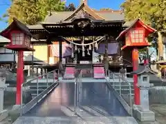 小泉稲荷神社の本殿