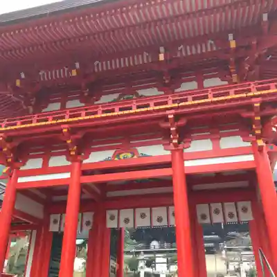 近江神宮の山門・神門