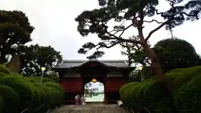 護国寺の山門・神門