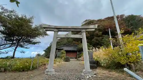 明石山　龍宮寺の鳥居