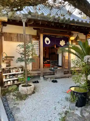 薬師院の本殿・本堂