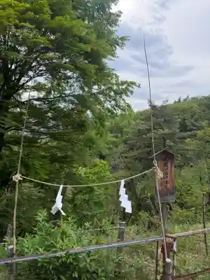 武州青梅金刀比羅神社の{uncategorized: "未分類", other: "その他", undefined: "問題あり", building: "その他建物", grave: "お墓", sacred_gate: "鳥居", guardian: "狛犬", statue: "像", buddha: "仏像", history: "歴史", nature: "自然", garden: "庭園", animal: "動物", pagoda: "塔", temizu: "手水舎", mountain_gate: "山門・神門", sanctuary: "本殿・本堂", subordinate: "末社・摂社", art: "芸術", scenery: "景色", jizo: "地蔵", ema: "絵馬", goshuin: "御朱印", omikuji: "おみくじ", items: "授与品その他", amulet: "お守り", goshuincho: "御朱印帳", eats: "食事", festival: "お祭り", votive_dance: "神楽", shichigosan: "七五三参", wedding: "結婚式", experience: "体験その他", initially: "初詣", around: "周辺", anti_infection: "感染症対策"}