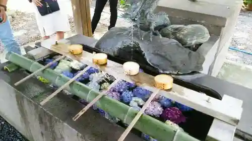 御裳神社の手水舎