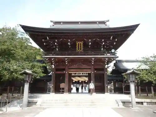 宮地嶽神社の山門・神門